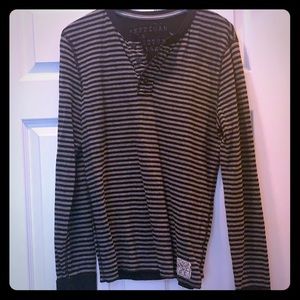 Long sleeve quarter button down